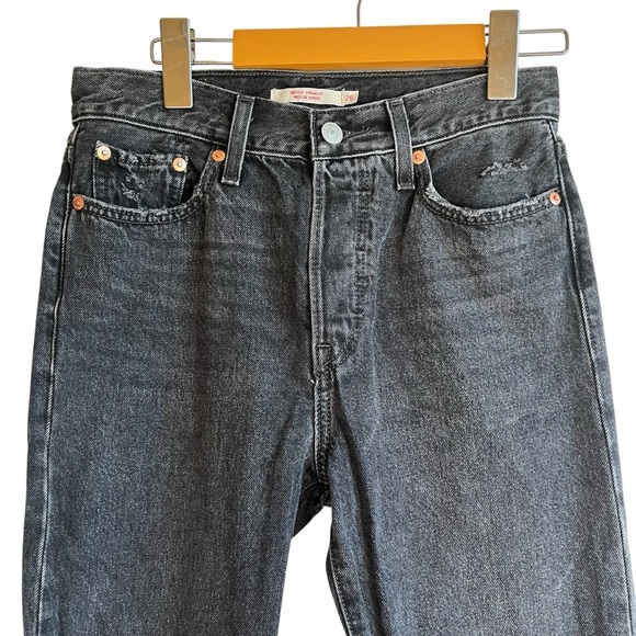 Levi's Premiums Washed Black Denim Wedgie Straight Jeans size 26 Distressed Hole - Picture 3 of 16